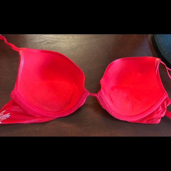 Victoria’s Secret Very Sexy Push-Up Bra - Picture 2 of 3